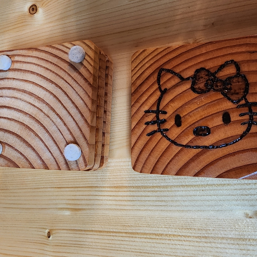 Wooden Coasters with Cat Design - Picture 1 of 2